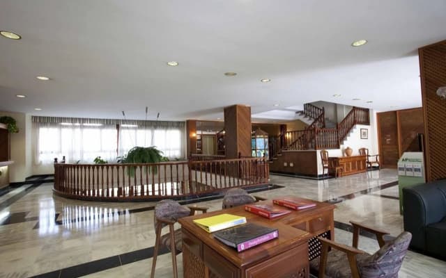 Apartamentos Be Smart Florida Plaza - photo 4