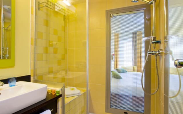 ibis Styles Nice Vieux Port - photo 3