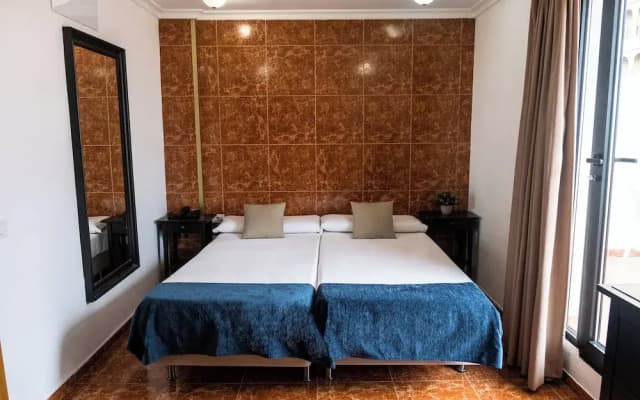 Hotel Adonis Capital - photo 1