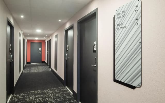 B&B HOTEL Paris Ivry Quai de Seine - photo 4