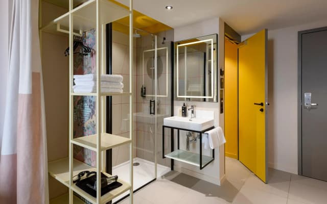 ibis Styles Zurich City Center - photo 8