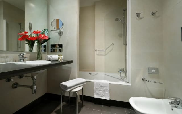 Eurostars Lucentum Hotel - photo 5