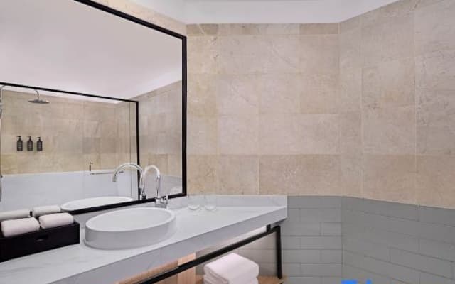 Sheraton Jakarta Soekarno Hatta Airport - photo 3