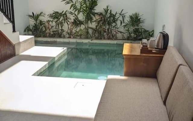 Sujiwa Ubud Hotel & Villa - photo 11