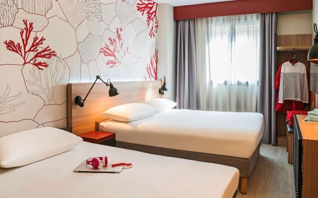 ibis Styles Barcelona City Bogatell Hotel - photo 3