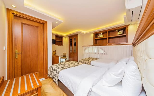 Spectra Hotel - photo 3