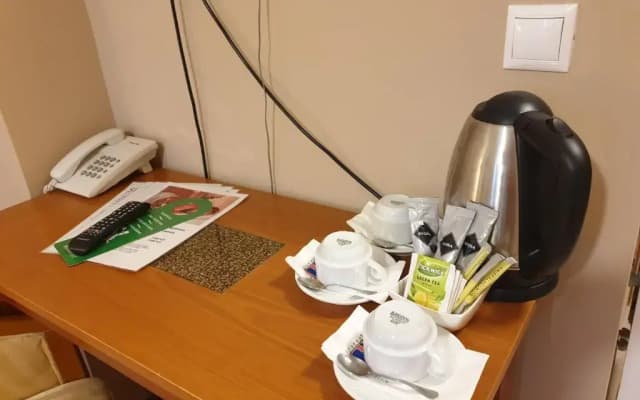 Six Inn Hotel - photo 3