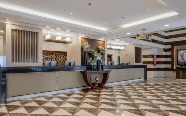 Al Aqeeq Madinah Hotel - photo 2