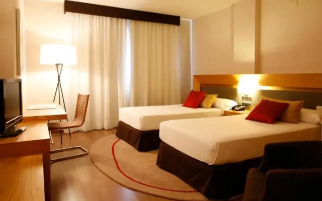 Hotel Guadalmedina - photo 2