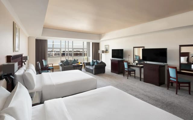 Anwar Al Madinah Mövenpick Hotel - photo 2