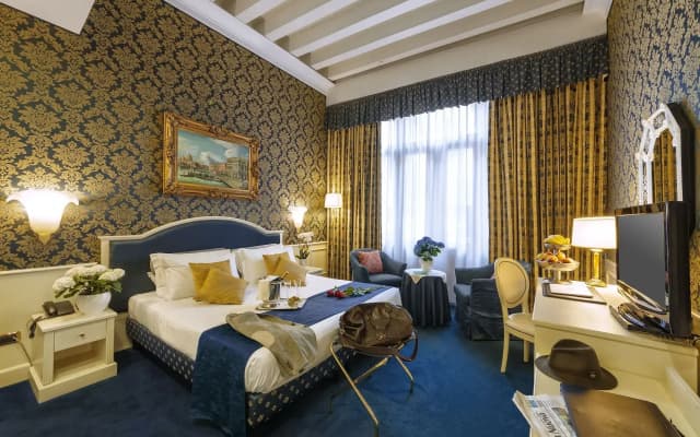 Duodo Palace Hotel - photo 4