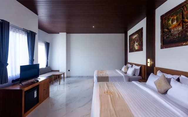 Sujiwa Ubud Hotel & Villa - photo 3