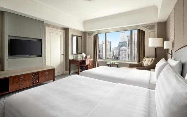 Shangri-La Jakarta Hotel - photo 2