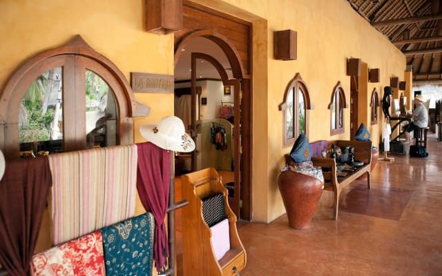 Novotel Lombok Resort and Villas - photo 1
