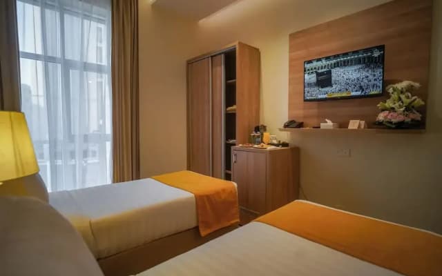 Worth Elite Hotel - photo 2