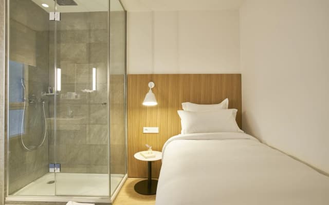 9Hotel Republique Hotel - photo 2