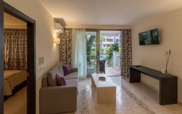 Hotel Colón Rambla - photo 4