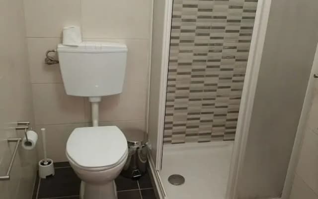 Sleep & Go Faro Airport Guest House - photo 4