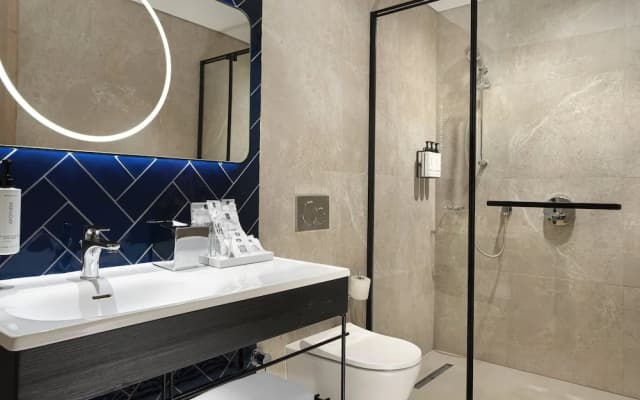 Crowne Plaza Istanbul Ortakoy Bosphorus, an IHG Hotel - photo 3