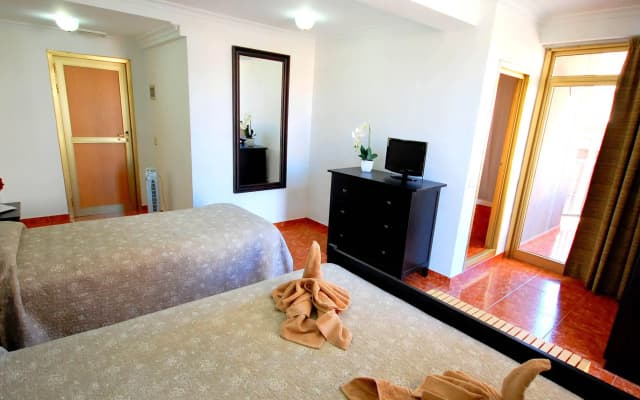Hotel Adonis Capital - photo 4