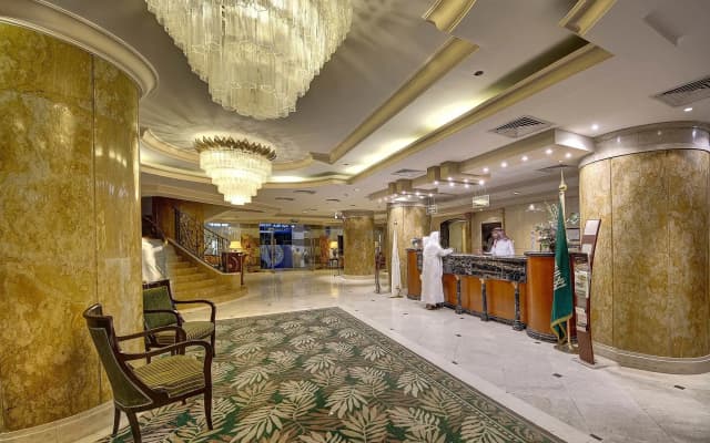 Elaf Taiba Hotel - photo 2