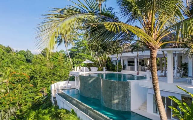 Magical Jungle Villa, 4 BR, Ubud With Staff - photo 25
