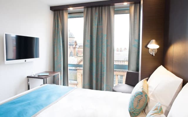 Motel One Manchester-Piccadilly - photo 1