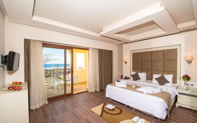 Charmillion Club Resort - photo 1