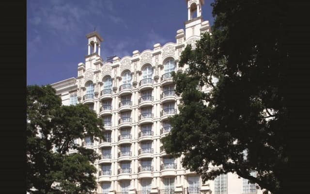 Hotel Gran Mahakam - photo 1