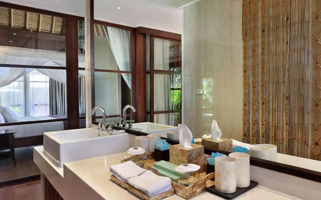 Novotel Lombok Resort and Villas - photo 9