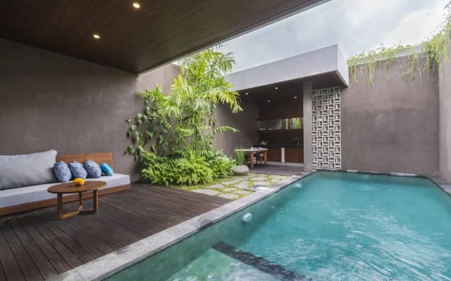 Adiwana Unagi Suites Hotel - photo 6