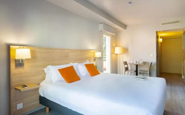Zenitude Hôtel-Résidences Le Cannet - photo 1