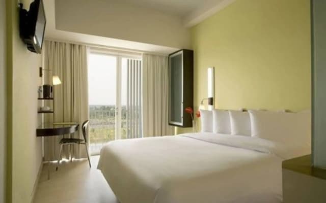 Hotel Santika BSD City Serpong - photo 3