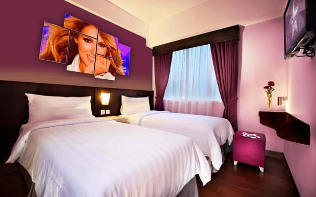 Fame Hotel Gading Serpong - photo 2