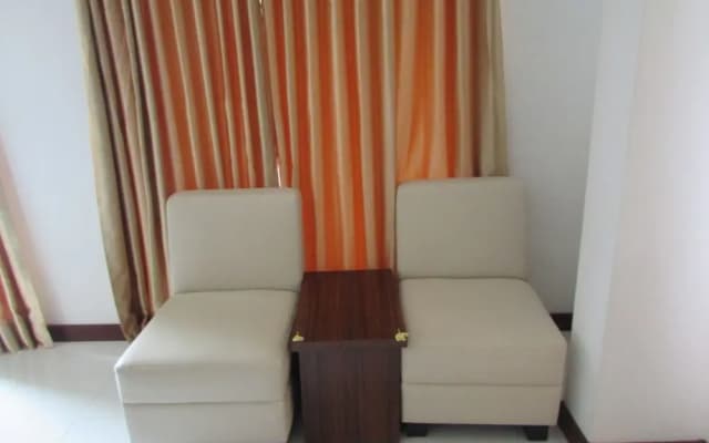Friends Beach Hotel - photo 3