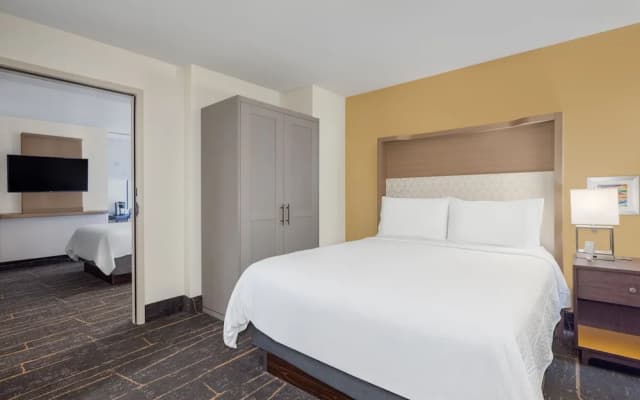 Holiday Inn Toronto Downtown Centre by IHG - photo 1