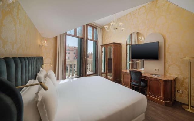 NH Venezia Santa Lucia Hotel - photo 6