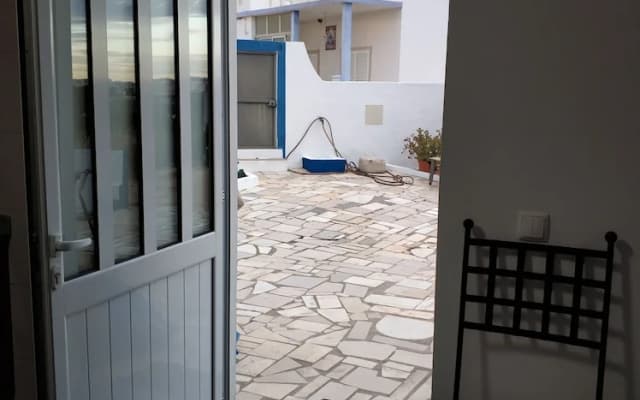 Sleep & Go Faro Airport Guest House - photo 5