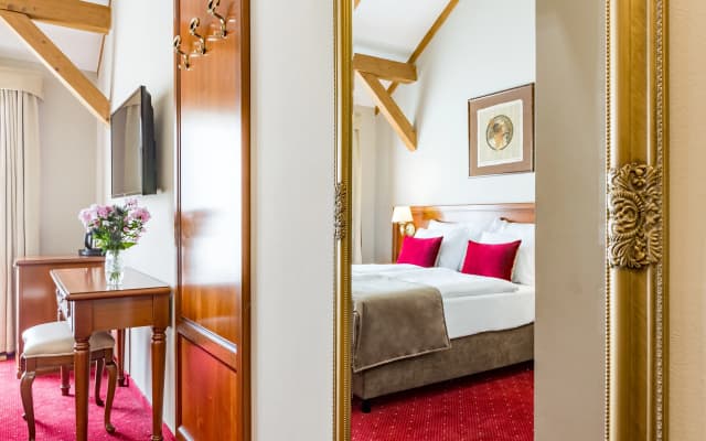 Hotel Caruso Old Town Prague - photo 4