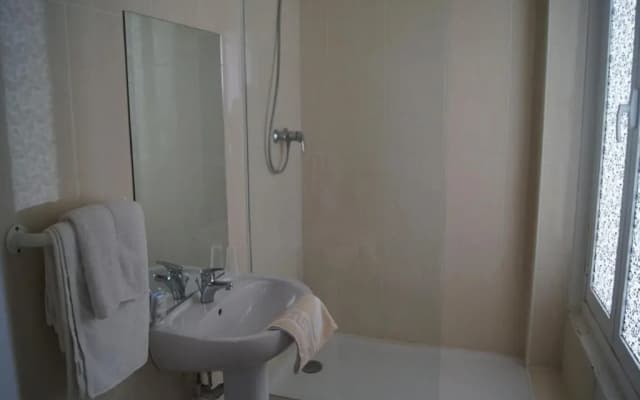 Hotel Moderne - photo 2