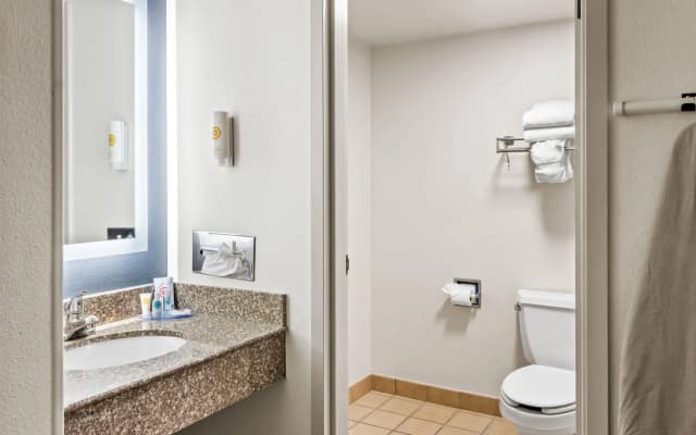 Comfort Inn Las Vegas New Mexico - photo 8