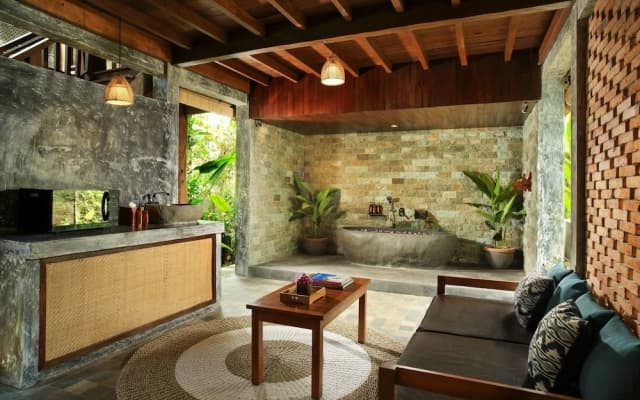 Beehouse Dijiwa Ubud - photo 6