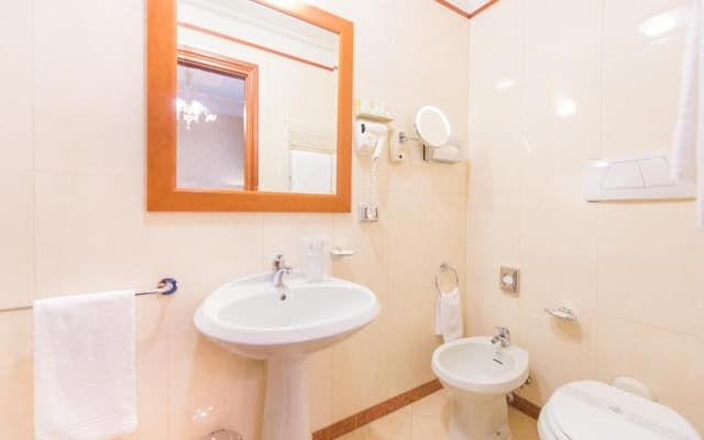 Diana Park Hotel - photo 2