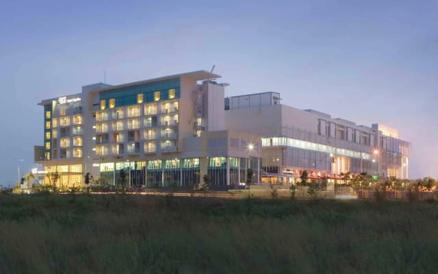 Hotel Santika BSD City Serpong - photo 1