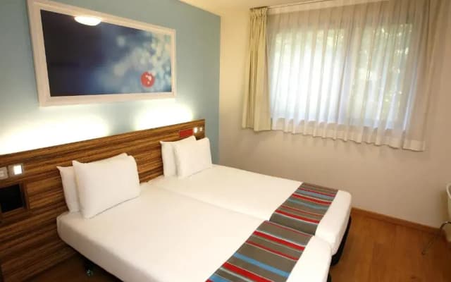 Travelodge Barcelona Poblenou - photo 5