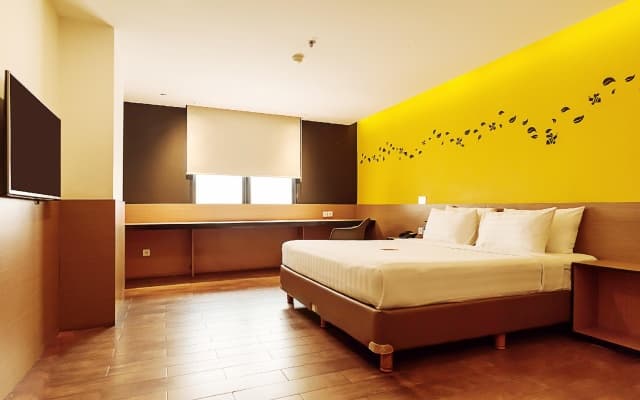 Yellow Bee Tangerang - photo 1