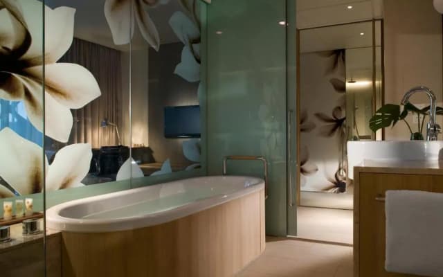Crowne Plaza Changi Airport by IHG - photo 4