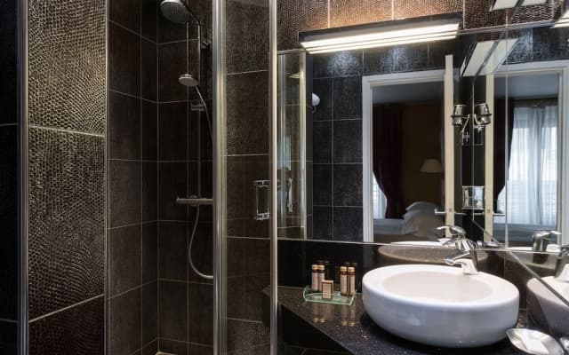 Neuilly Park Hotel - photo 8