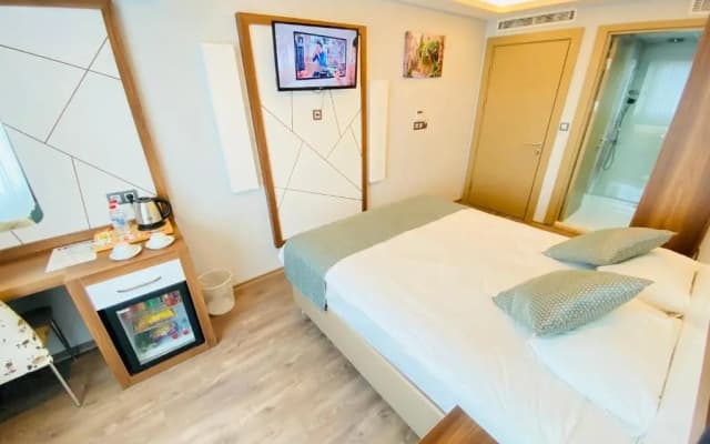 Hakcan Hotel - photo 1