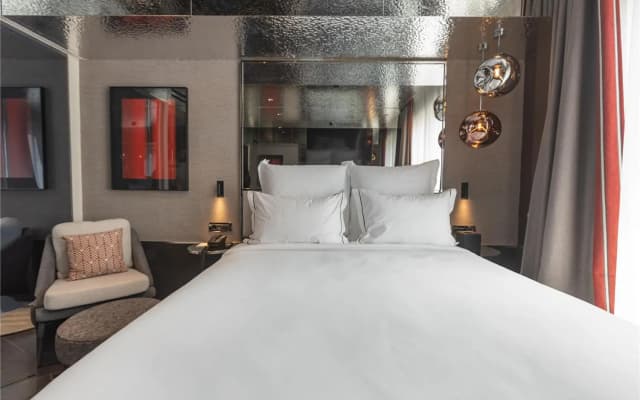 Adia Aluma Athens, Curio Collection By Hilton - photo 3